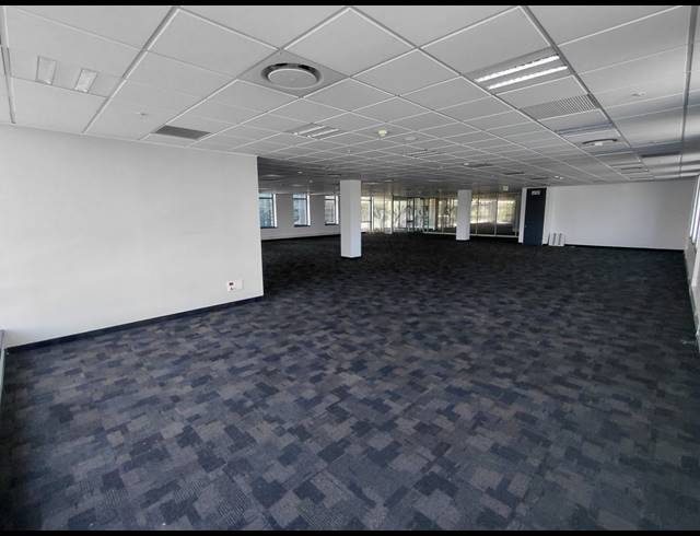 4,541M² OFFICE TO LET IN WATERFALL
